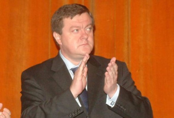 Frunzăverde, posibil ministru la Interne